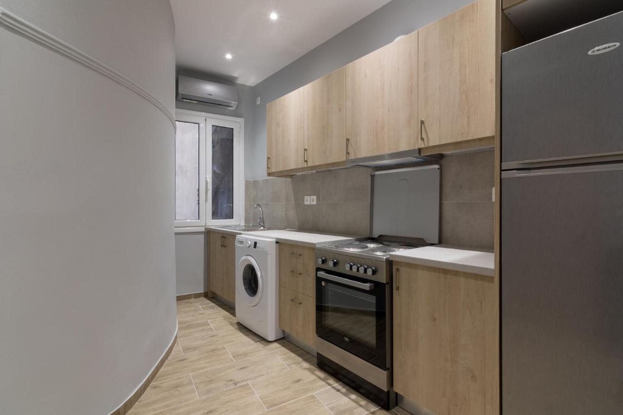 Great Located Apartment For 4Ppl #2 เอเธนส์ ภายนอก รูปภาพ